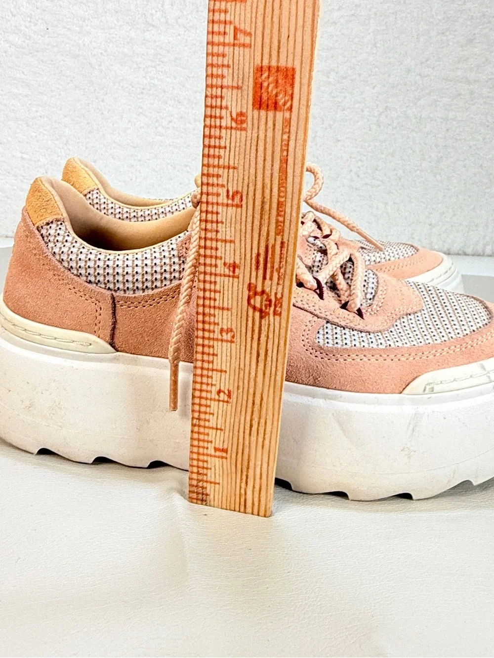 UGG Marin Mega Lace Platform Sneakers Womens Size 7 Peach Beige Suede Chunky